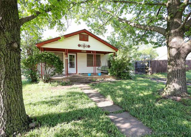 Property at 1320 W Oklahoma, Sulphur, OK 73086, 3 beds, 1 bath