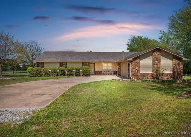 Property at 16205 E Mary Lynn Rd, Inola, OK 74036, 3 beds, 4 baths