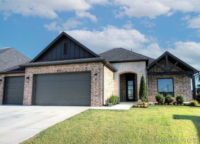 Property at 5704 E 126th St S, Bixby, OK 74008, 4 beds, 3.5 baths