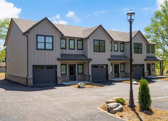 Property at 28805 E 141st St S, Coweta, OK 74429, 3 beds, 2.5 baths