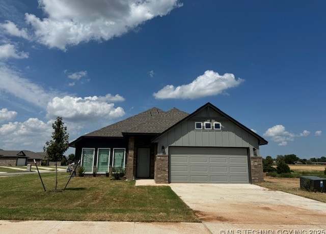 Property at 2430 W South St, Collinsville, OK 74021, 4 beds, 2 baths