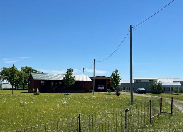 Property at 11034 Enos Rd, Kingston, OK 73439, 5 beds, 2 baths