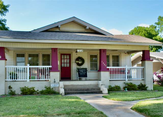Property at 1327 E 10th St, Okmulgee, OK 74447, 3 beds, 2 baths