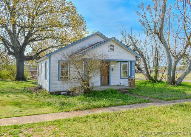Property at 311 SW 4th St, Antlers, OK 74523, 2 beds, 1 bath