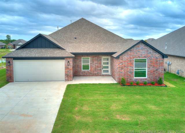 Property at 27742 E 109th St S, Coweta, OK 74429, 3 beds, 2 baths