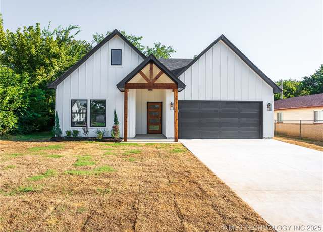 Property at 219 E Woodrow Pl, Tulsa, OK 74106, 3 beds, 2 baths
