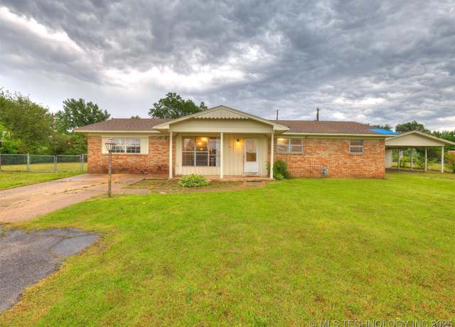 Property at 12641 S 281st East Ave, Coweta, OK 74429, 4 beds, 2 baths