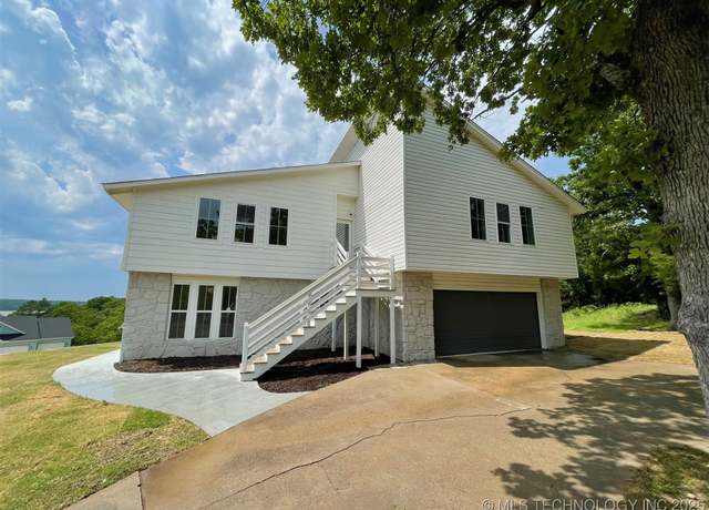 Property at 228 W Hickory Dr, Sand Springs, OK 74063, 4 beds, 3 baths
