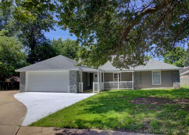 Property at 1304 N Ironwood Ave, Broken Arrow, OK 74012, 4 beds, 2 baths
