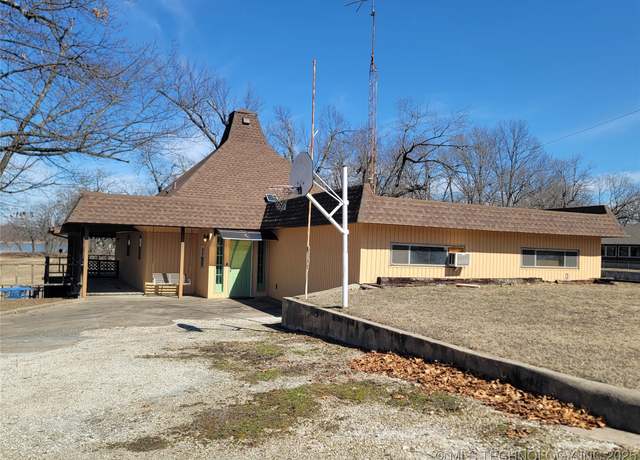 Property at 420707 E 1166 Rd, Eufaula, OK 74432, 3 beds, 2 baths