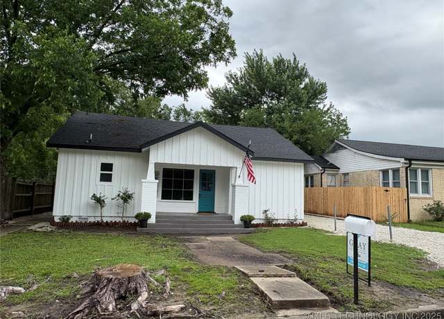 Property at 1114 S Stockton St, Ada, OK 74820, 4 beds, 3 baths