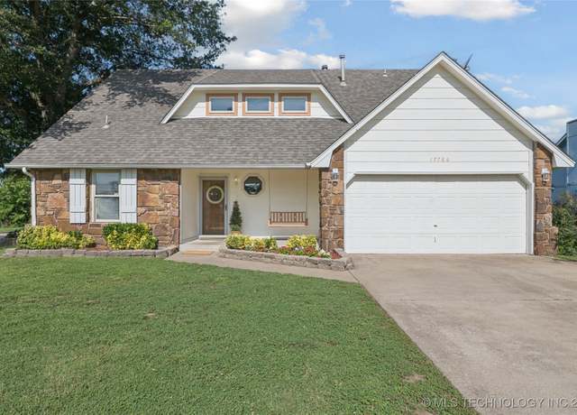 Property at 17786 S Santa Fe St, Mounds, OK 74047, 4 beds, 2 baths