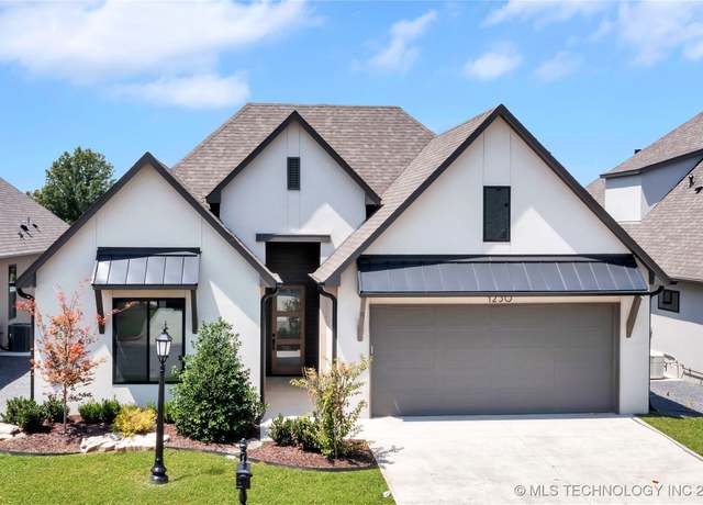 Property at 1230 N 71st Pl, Broken Arrow, OK 74014, 3 beds, 2 baths