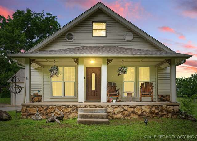 Property at 616 S Schlegel, Cushing, OK 74023, 3 beds, 2 baths