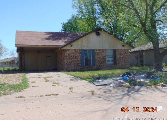 Property at 1317 N 20th St, Enid, OK 73701, 4 beds, 2 baths