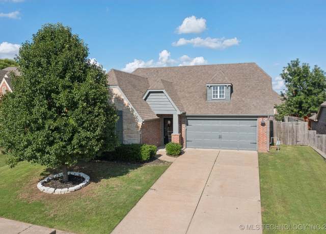 Property at 13323 S 21st St, Bixby, OK 74008, 3 beds, 2 baths