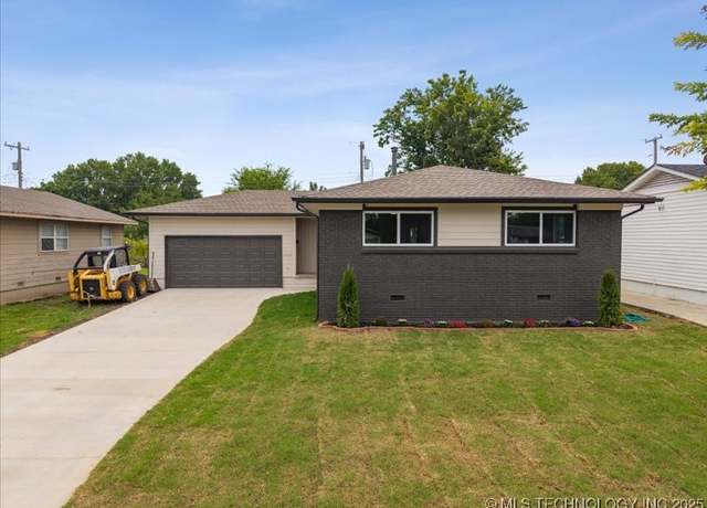 Property at 10143 E 4th Pl, Tulsa, OK 74128, 3 beds, 2 baths