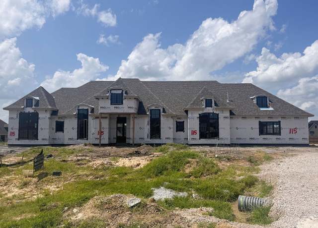 Property at 115 W 165th St S, Glenpool, OK 74033, 4 beds, 3 baths