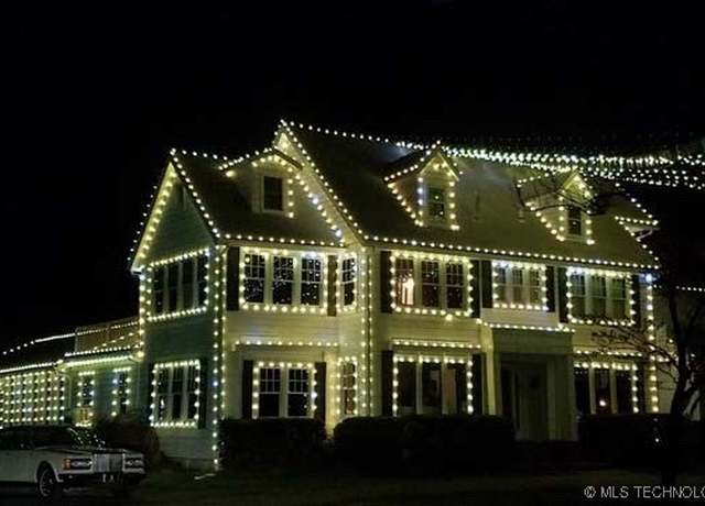 Property at 1 W 81st St, Tulsa, OK 74132, 7 beds, 6 baths