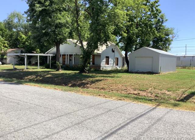 Property at 101 Whitaker St, Pryor, OK 74361, 3 beds, 1 bath