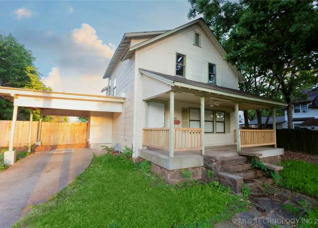 Property at 912 S 10th, Mcalester, OK 74501, 3 beds, 1 bath