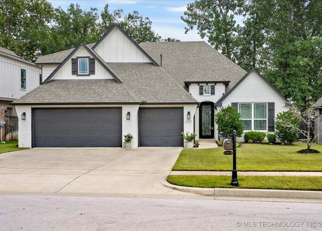 Property at 11919 S 68th East Ave, Bixby, OK 74008, 4 beds, 3 baths