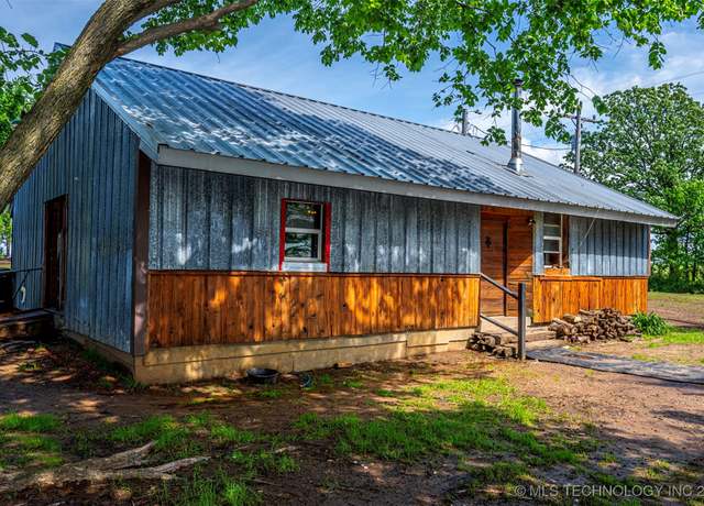 Property at 379042 E 990 Rd, Okemah, OK 74859, 2 beds, 1 bath