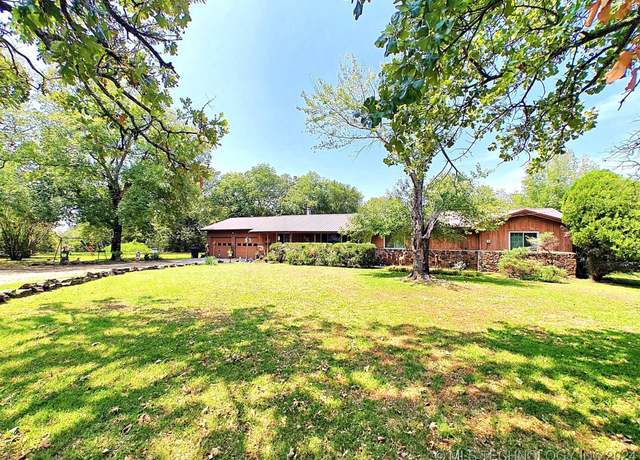 Property at 13750 Hwy 62, Tahlequah, OK 74464, 3 beds, 2.5 baths