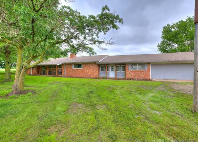 Property at 435414 E 350th Rd, Adair, OK 74330, 3 beds, 2 baths