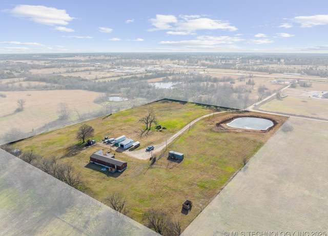 Property at 2663 E 2078 Rd, Hugo, OK 74743, 3 beds, 2 baths