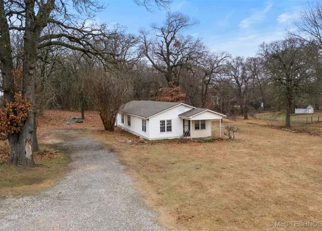 Property at 3731 N Broadway, Ada, OK 74820, 3 beds, 1 bath