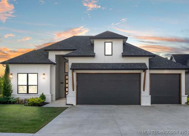 Property at 13722 S 20th Pl E, Bixby, OK 74008, 4 beds, 3 baths