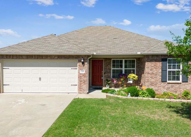 Property at 23260 Bessie Blvd, Claremore, OK 74019, 3 beds, 2 baths