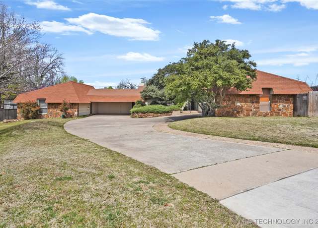 Property at 2704 S Gary Dr, Tulsa, OK 74114, 3 beds, 3 baths