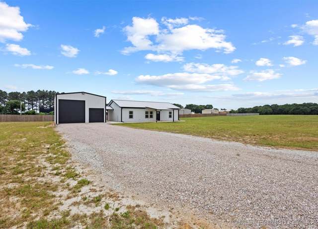 Property at 11879 Sandy Acres Trl, Kingston, OK 73439, 3 beds, 2 baths