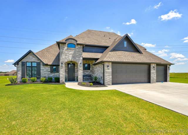 Property at 14103 N 58th East Ave, Collinsville, OK 74021, 4 beds, 3.5 baths
