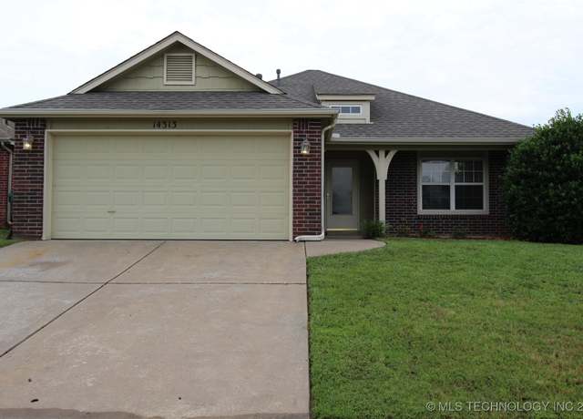 Property at 14313 E 112th Pl, Owasso, OK 74055, 3 beds, 2 baths