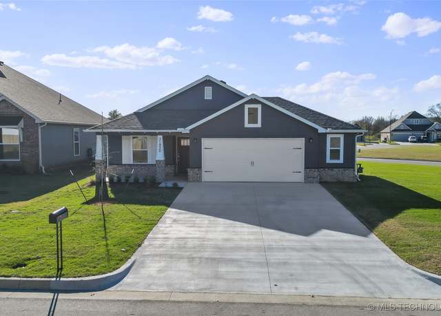 Property at 31930 E 62nd St S, Broken Arrow, OK 74014, 3 beds, 2 baths