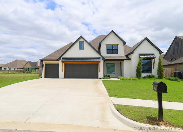 Property at 13657 S 21st Ct E, Bixby, OK 74008, 4 beds, 2.5 baths