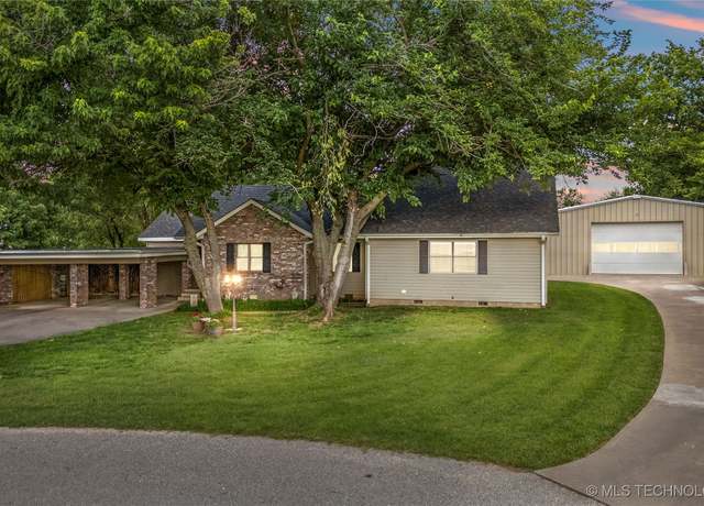 Property at 1732 N Little, Cushing, OK 74023, 4 beds, 2.5 baths