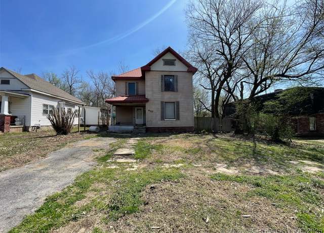 Property at 410 N 13th St, Muskogee, OK 74401, 4 beds, 2 baths