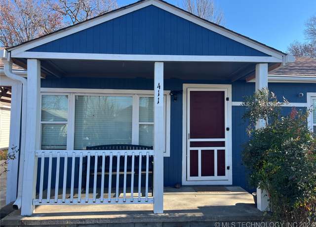 Property at 411 S Adair St, Pryor, OK 74361, 2 beds, 1 bath