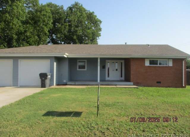 Property at 809 Campbell, Ardmore, OK 73401, 3 beds, 2 baths