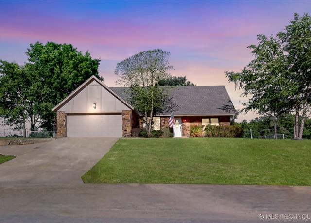 Property at 8275 Lamb Ter, Broken Arrow, OK 74014, 4 beds, 2 baths