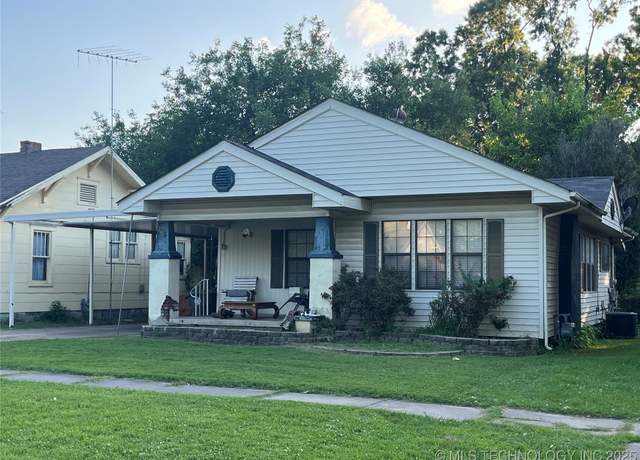 Property at 1115 Chestnut St, Muskogee, OK 74403, 2 beds, 1 bath