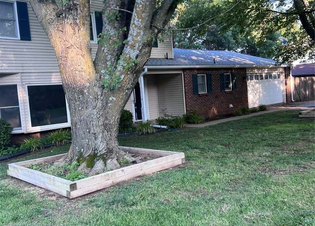 Property at 1600 SE Whitney Ln, Bartlesville, OK 74006, 4 beds, 2.5 baths