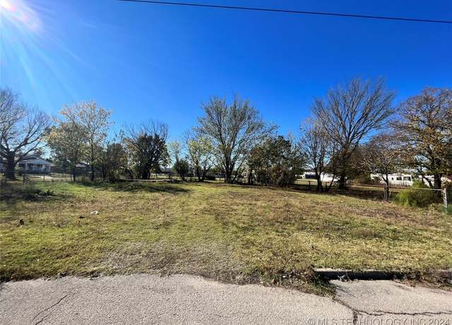 Property at 331 S Rogers Ave, Bartlesville, OK 74003
