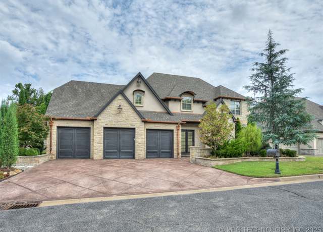Property at 6317 E 110th St, Tulsa, OK 74137, 5 beds, 4.5 baths
