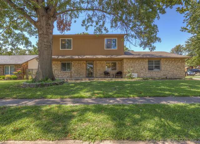 Property at 500 S 25th St, Broken Arrow, OK 74014, 4 beds, 2.5 baths