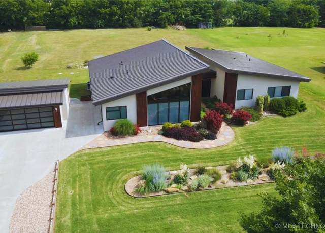 Property at 4101 Rolling Hls, Ardmore, OK 73401, 3 beds, 2.5 baths